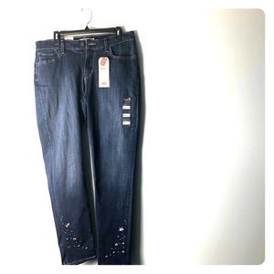 Brand New Levi’s 711 Skinny 16w Jeans Size: Medium
